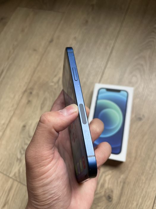 Iphone 12 продам