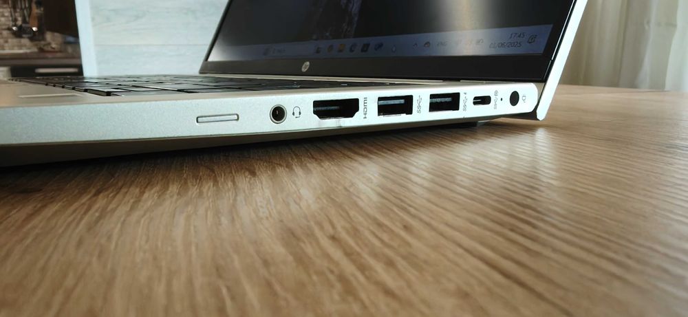 Лаптоп HP Probook 445 G9 с 6-ядрен Ryzen 5-5625U и 14'' FHD 256/16GB