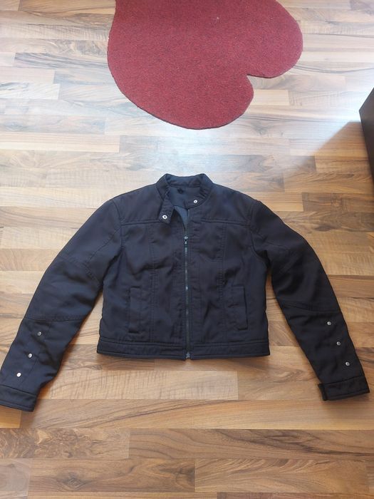 Дамски якета и сака