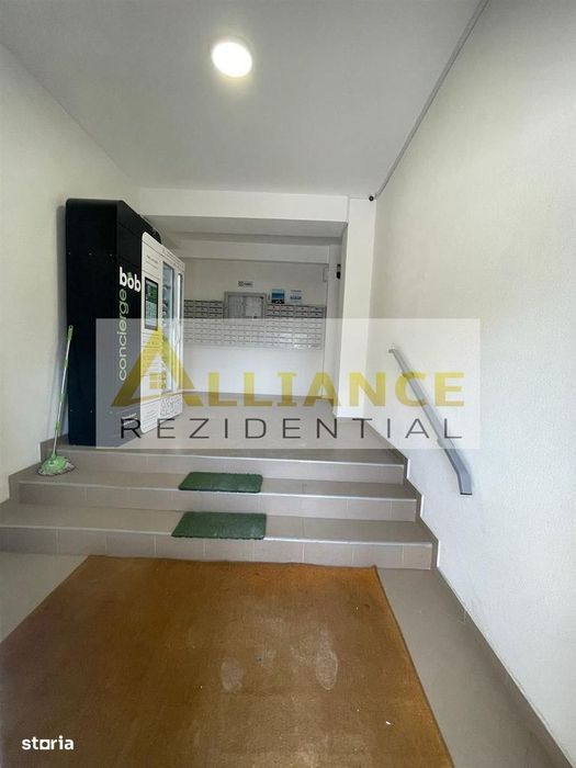 Apartament cu 3 camere | decomandat - SECTOR 4 -