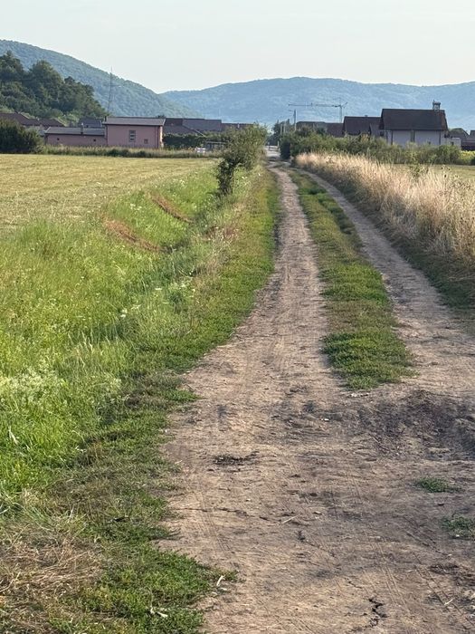 Vand Teren zona Sarata