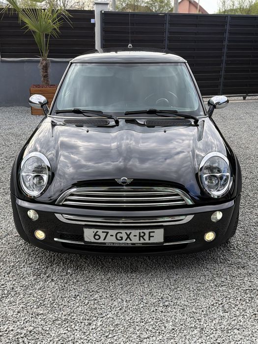 Mini cooper 1.6 benzina an 2005
