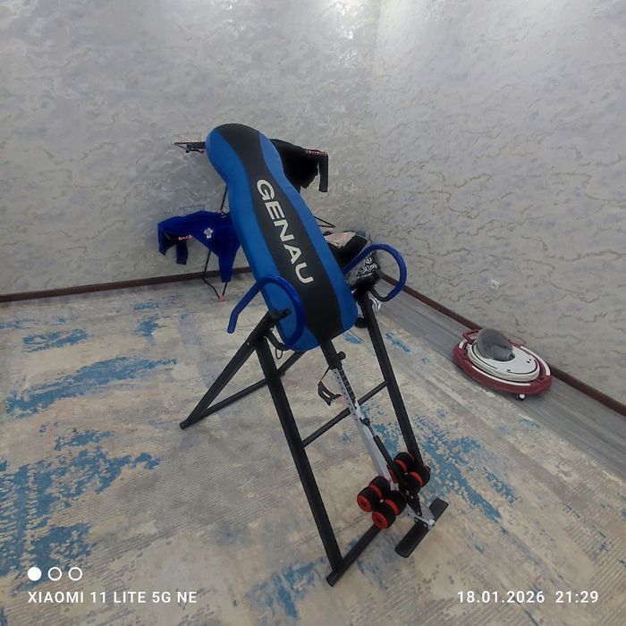 Инверсионный стол для вытяжки позвоночника