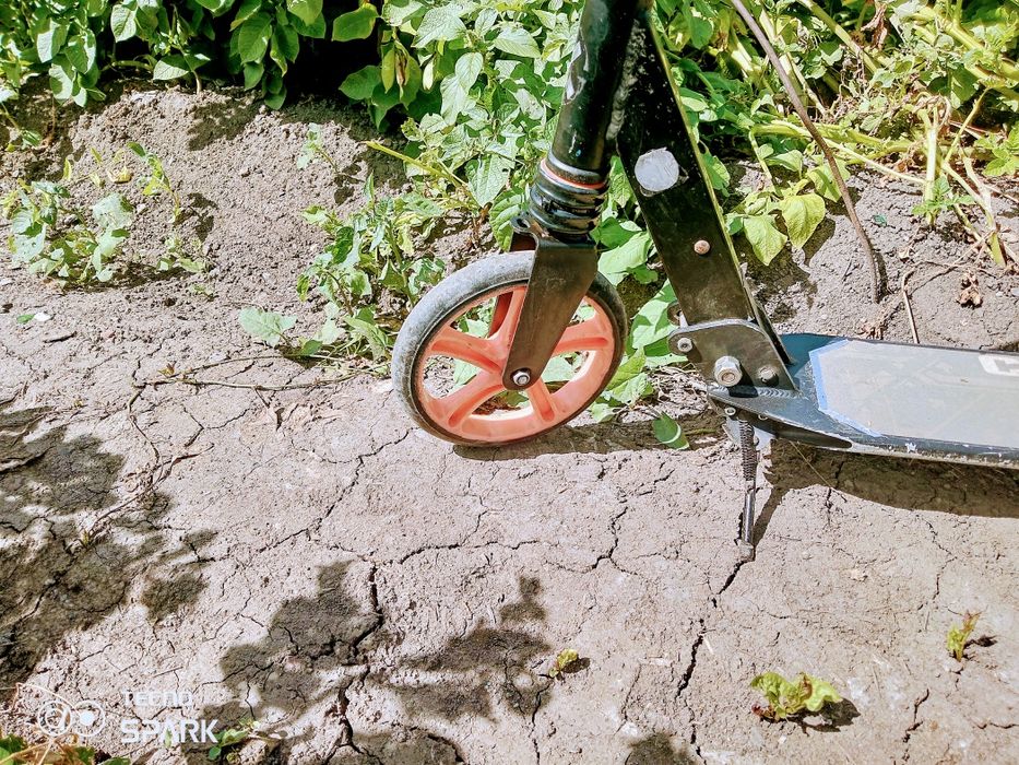 Самокат хороший на новых потшибниках