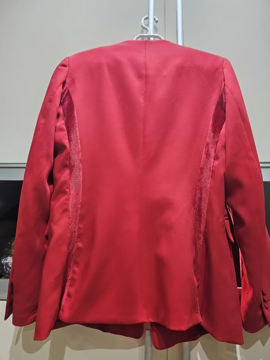 Geaca Massimo Dutti si sacou Zara