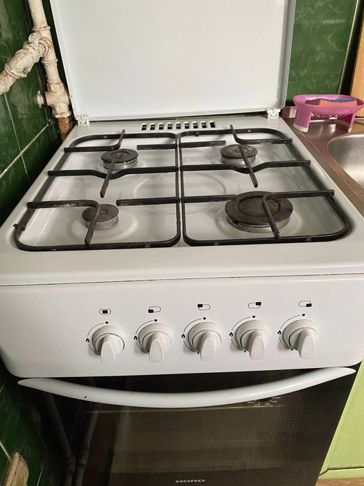 Газовая плита в отличном состоянии