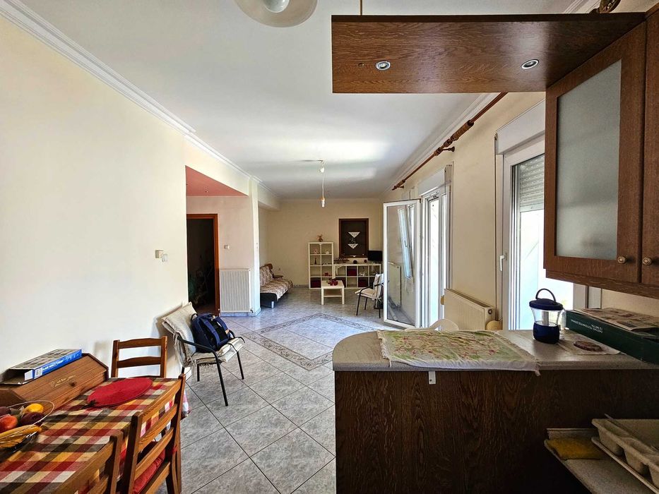 За продажба апартамент 118 кв.м. в Агиос Атанасиос Кавалас (код 8012)