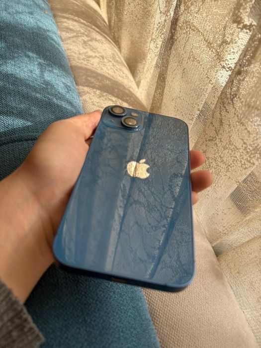 IPhone 13 на 128гб 72% без ремонта