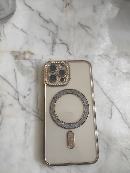 Айфон 12 про золотистый идеал