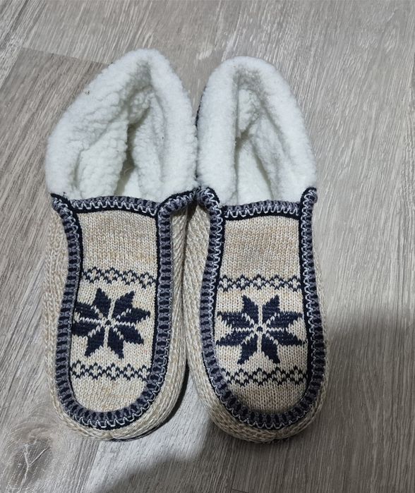 Botosi / papuci de Casa Caldurosi Barbati