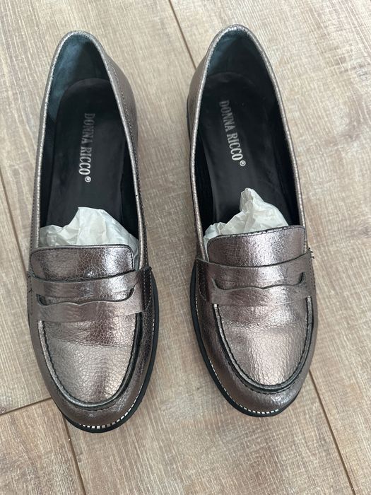 Женские кожаные лоферы 40р