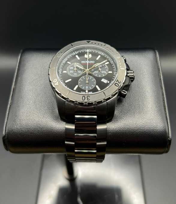 Часовник Movado Series 800