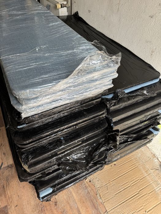 Дървени плоскости облечени в плат