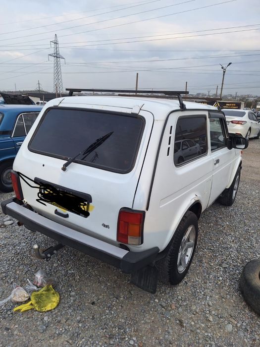 Продается Нива срочно в Шымкенте