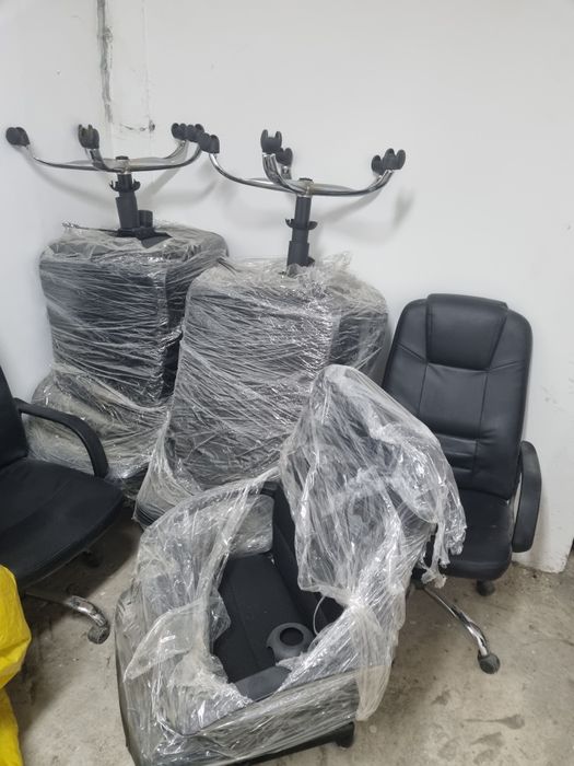 Кожени офис столове