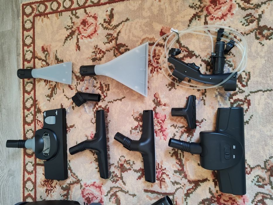 Aspirator cu spalare