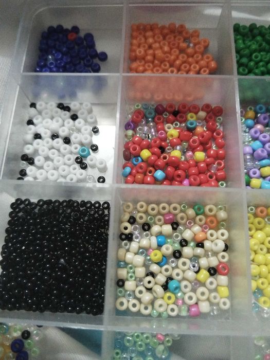 Продам бисер, немного перемешался