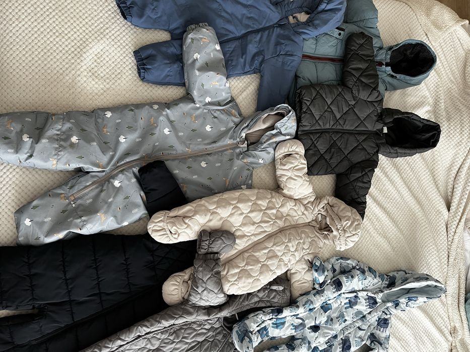 Космонавт и яке. Различни марки