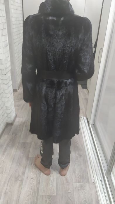 Продам норковую шубу
