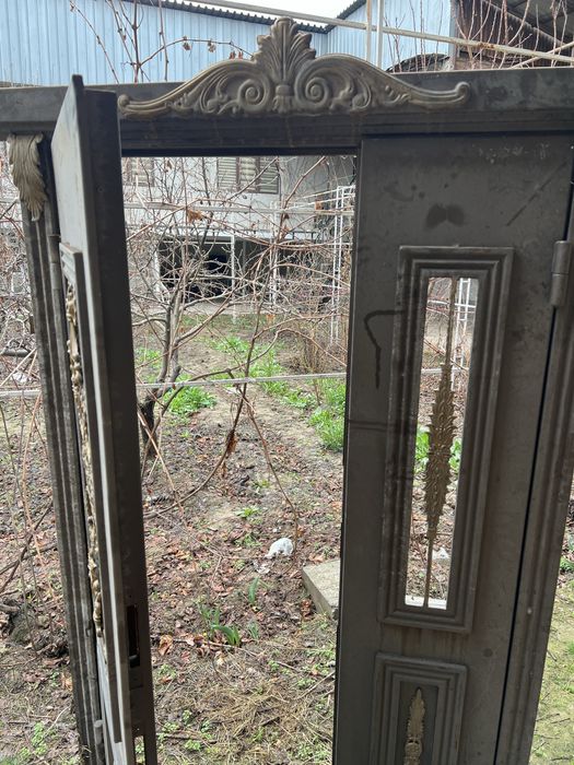 Стандарт есиктер двери просдам