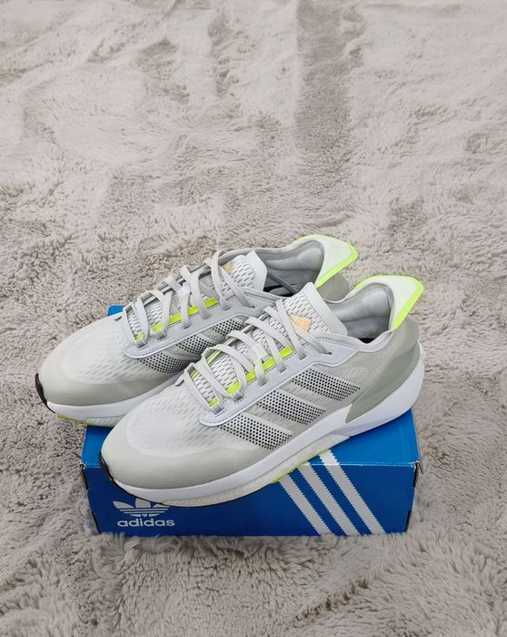 Adidași Adidas Avryn