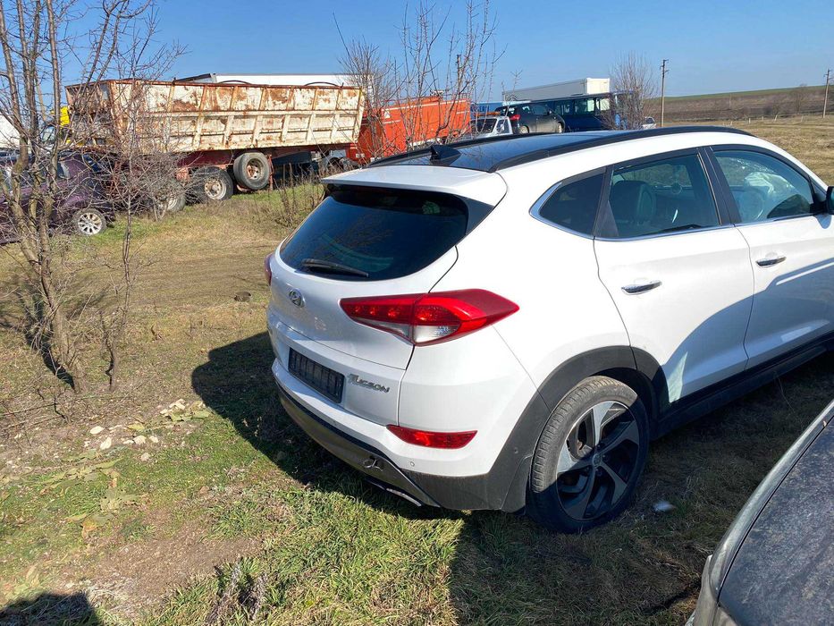 hyundai tucson 2.0 crdi на части панорама хюндай туксон на части