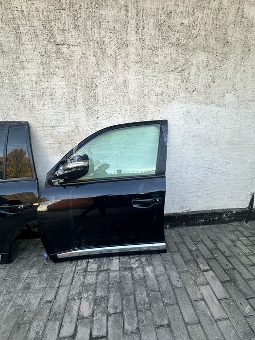 Дверь toyota land cruiser 200