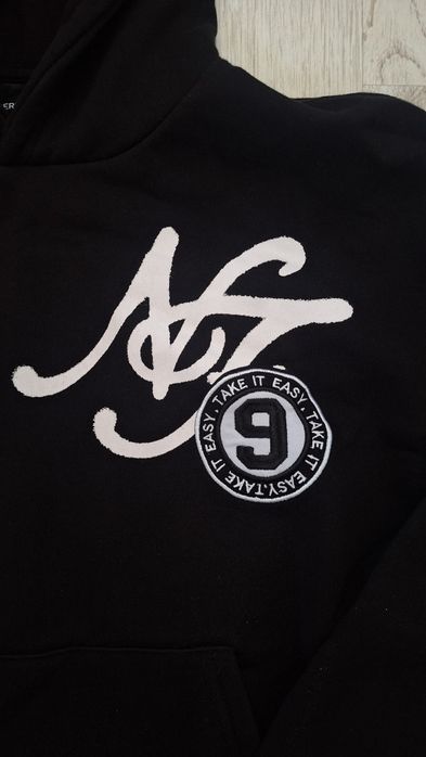 Слуичъри bershka, zara, stussy