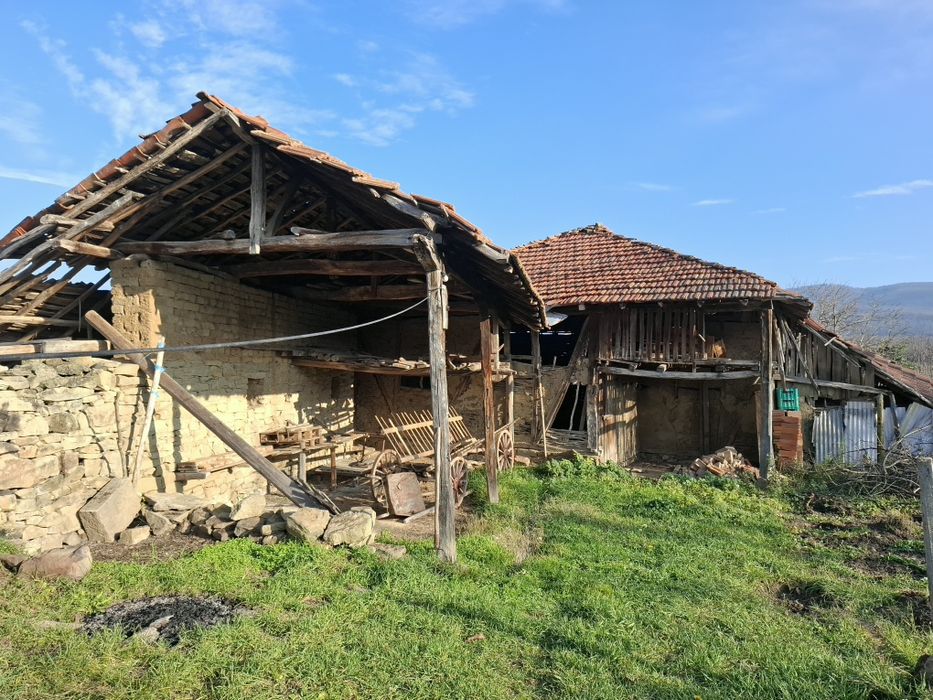 Продава се Къща в с. Плаково, Област Велико Търново - 583 кв.м за 88 €/кв.м - Снимка #8