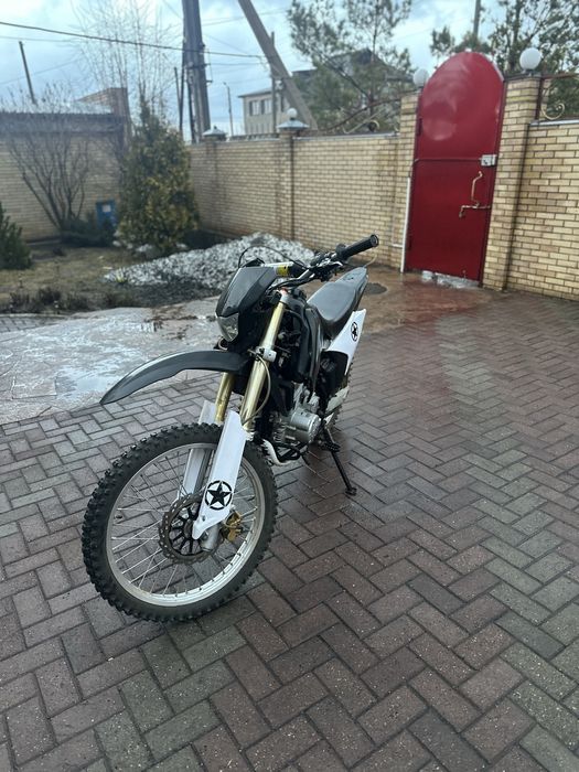 Продам мотоцикл 300 куб