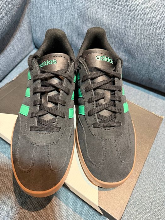 Кроссовки Adidas Barreda