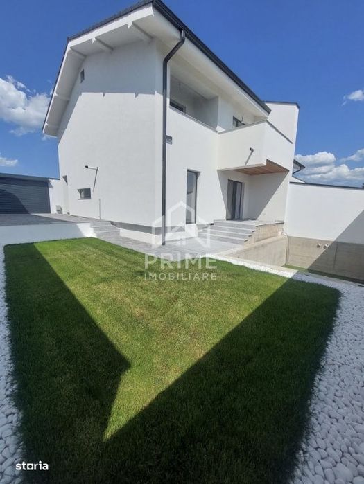 Duplex cu piscina de vanzare cu 4 camere | 111 mp utili | DEALUL FURCI