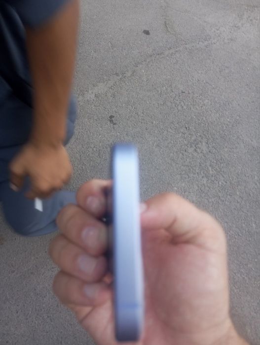 Iphone 12 mini .