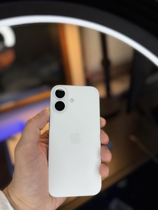 Iphone 17 pentru piese