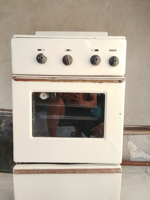 Газ плита   . ..