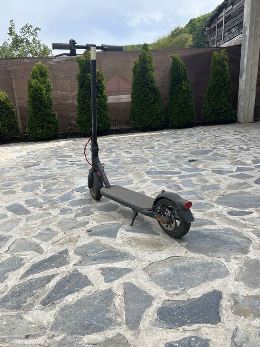 Trotineta xiaomi elctric scooter 4 25km/h