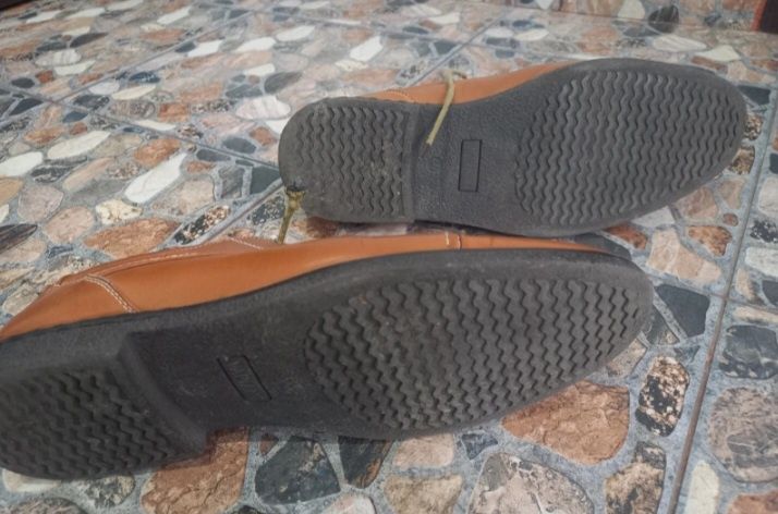 Pantofi barbati din piele marca Vapiano marimea 44