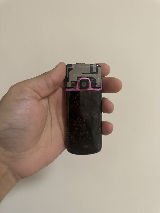 Nokia 6700