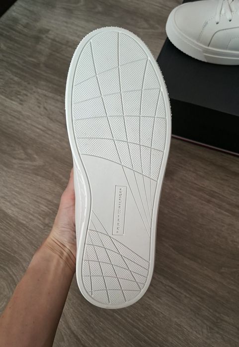 Дамски спортни обувки Tommy Hilfiger