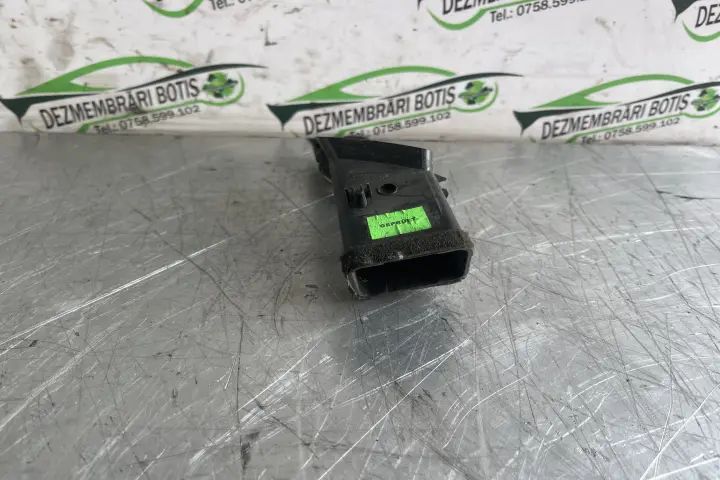 Grila ventilatie bord stanga Mercedes-Benz Sprinter 2011