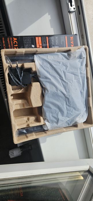 Vand router Tenda 1200AC