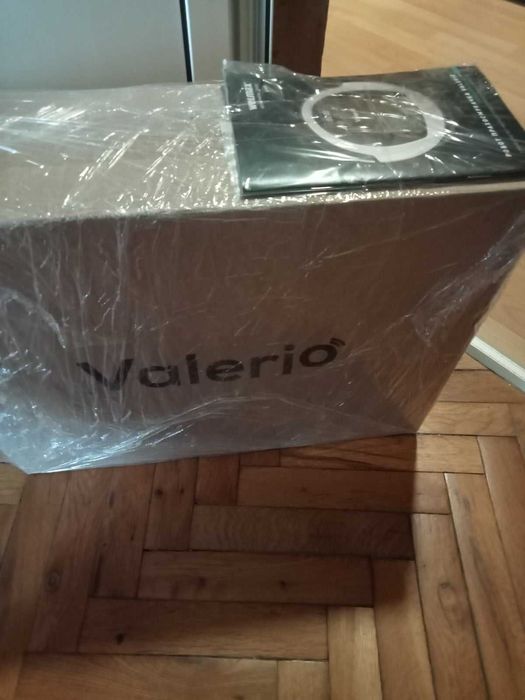 Почистващ робот / прахосмукачка