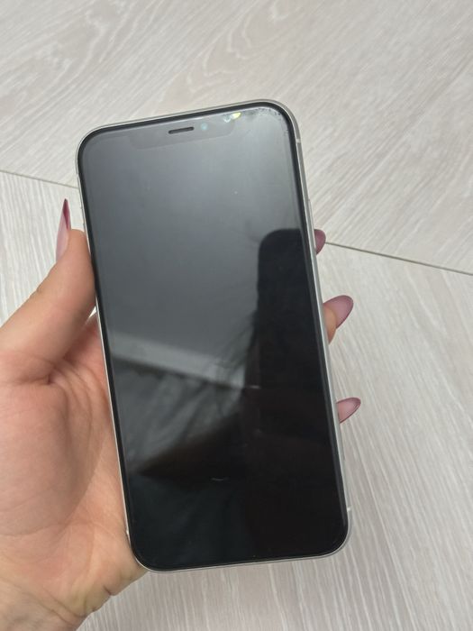 Продам IPhone XR 64 GB