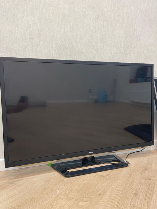 Продам телевизор LG