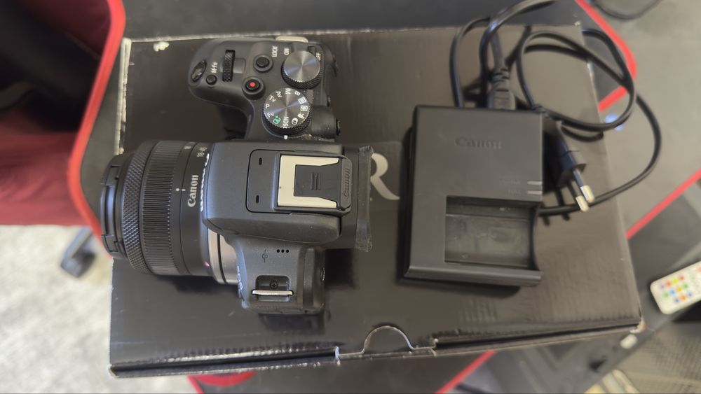 Canon r10 kit rf-s 18-45