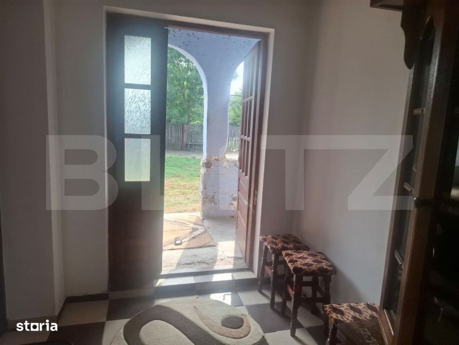 Casa de vanzare, 90 mp, teren  2.800 mp, zona Crangurile de Jos