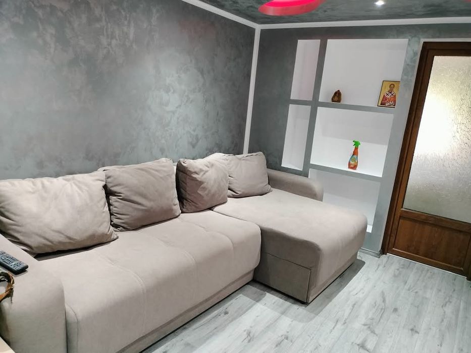 Închiriez casă în brailita