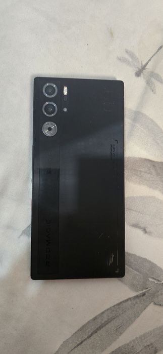 REDMAGIC 9s телефон