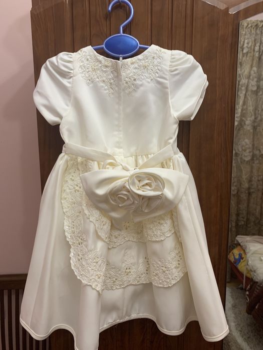 Детское платье в идеальном состоянии