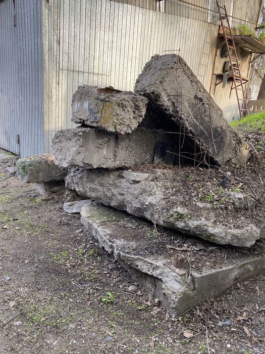 Отдам бесплатно бетонные блоки